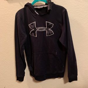 Men’s under Armour hoodie size S loose